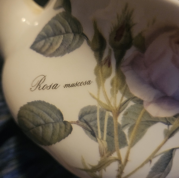 Teapot - Picture 4 of 7